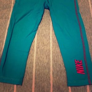 Nike Girls 2T leggings